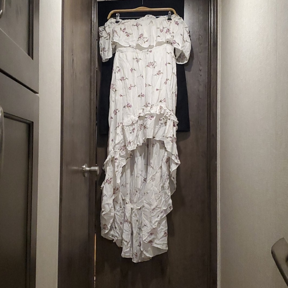 Dress - Picture 2 of 3